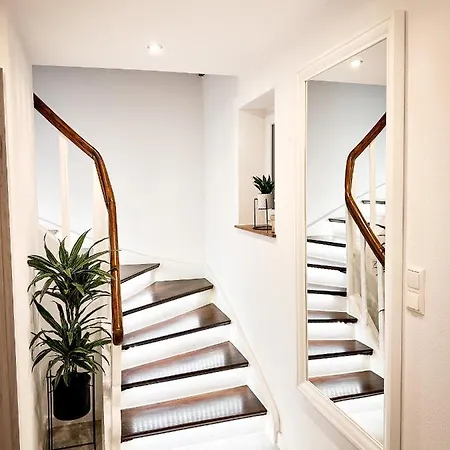 Schoenes Modernes Einfamilienhaus Fuer 1 Bis 6 Personen Holiday home